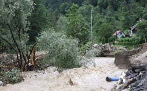 U Sloveniji ponovo upaljen narandžasti meteoalarm: Očekuje se nova oluja!