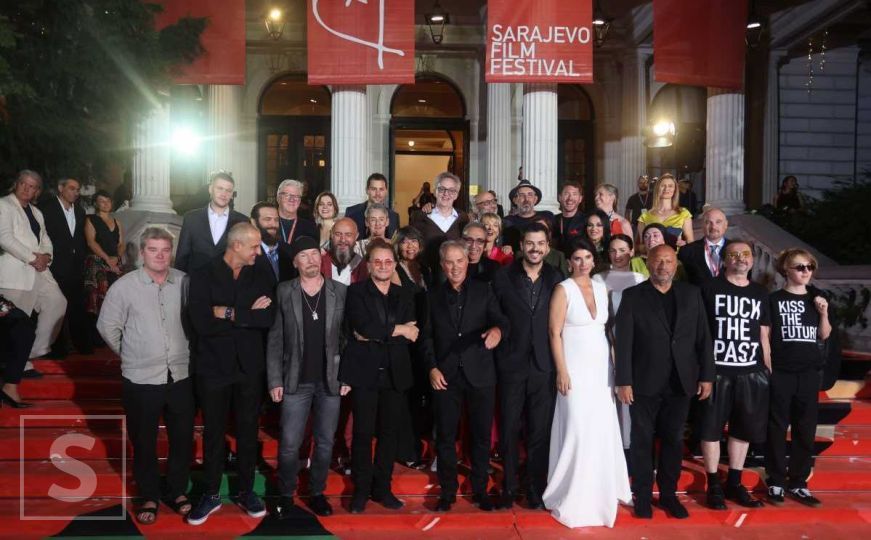 Zvijezde filma "Kiss the Future" stigle na premijeru: Pogledajte fotografije sa crvenog tepiha