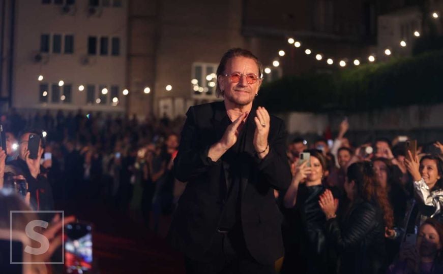 Spektakl za kraj večeri: Bono Vox i ekipa 'Kiss the Future' nagrađeni ovacijama u prepunom Metalcu