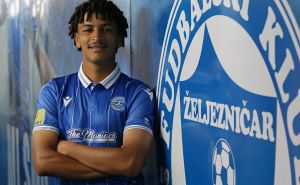Mladi veznjak zvanično na Grbavici: Abdulmalik AlJaber potpisao dvogodišnji ugovor sa Željezničarom