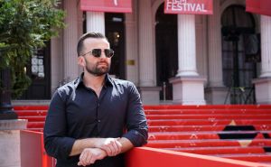 Adnan Hasković uoči premijere filma 'Umri prije smrti': Bilo je zadovoljstvo raditi sa Šerbedžijom