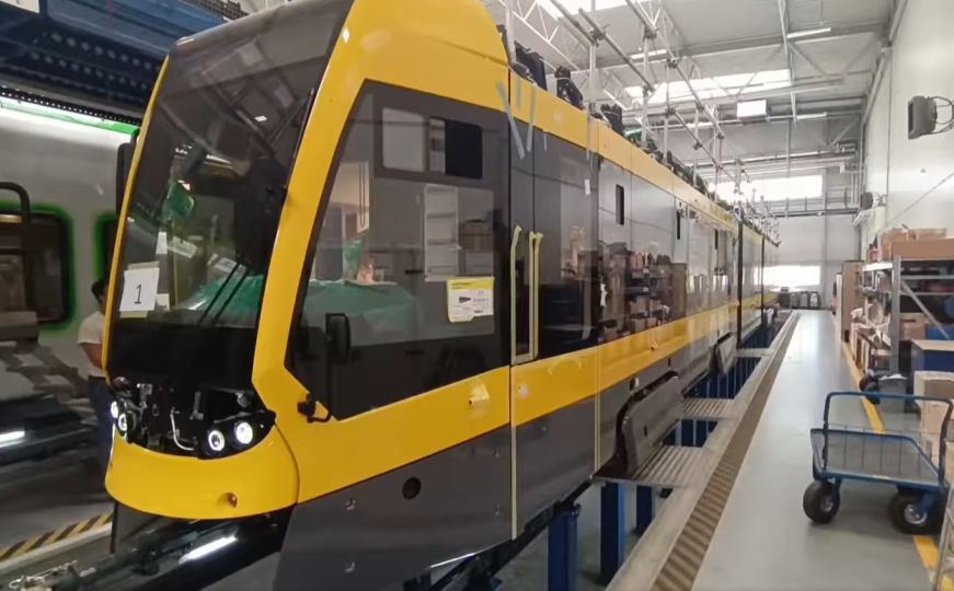Adnan Šteta objavio snimak novog sarajevskog tramvaja - poznat rok isporuke