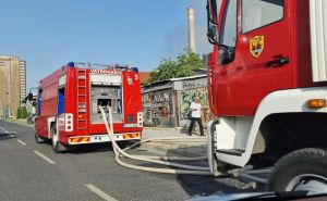 Požar u centru Sarajeva: Vatrogasci na terenu