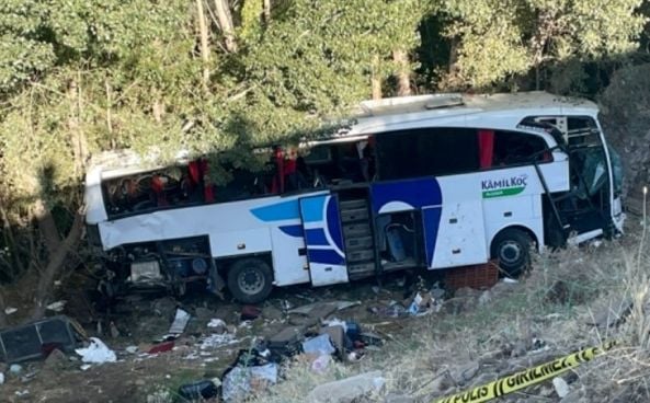 Autobuska nesreća u Turskoj: Poginulo 12 osoba, povrijeđeno 19