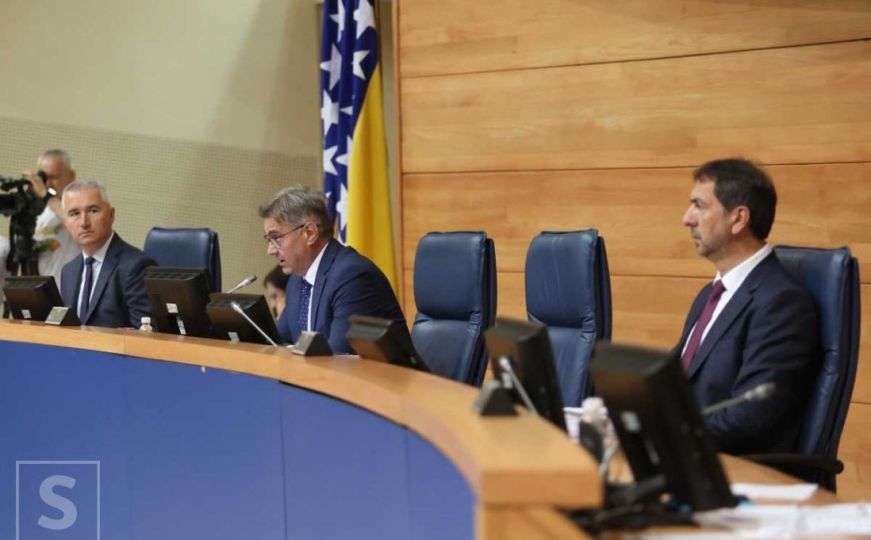 Saznajemo: Prolongiran početak sjednice PD PS BiH i imenovanje Amidžića za ministra