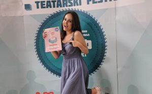 Čestitke: Emana Tabaković dobila nagradu za najbolje glumačko ostvarenje