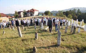 U mjestu Jelovče selo klanjana dženaza i obavljen ukop Osmana ef. Kavazovića
