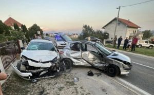 Detalji teške nesreće u BiH: Povrijeđene tri osobe, jedna u teškom stanju