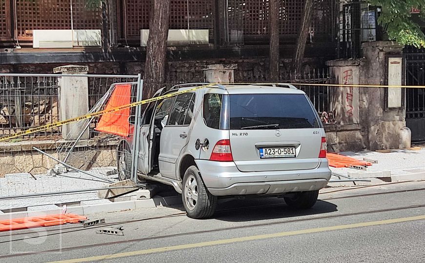 Teška saobraćajna nesreća u centru Sarajeva: Mercedesom pokosio pješakinju