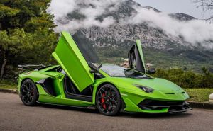 Zvijer s ceste u bh. susjedstvu: Pogledajte Lamborghini koji vozi ulicama Splita