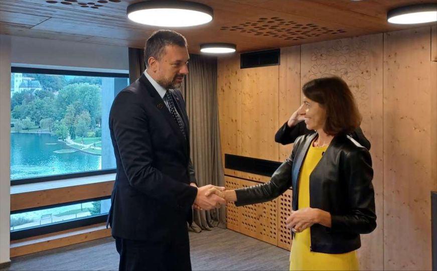 Susret Konaković i Boone: 'Najveći prioritet vanjske politike BiH je punopravno članstvo u EU'