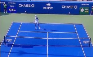Neviđena scena na US Openu: Teniser usred poena otrčao u toalet i šokirao sve