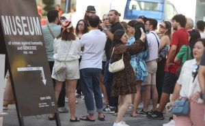 Evo kako izgleda posljednji dan augusta: Sladoledi i dalje aktuelni, turisti na svakom ćošku