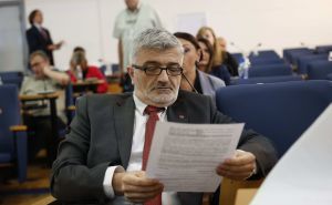 Mandić odgovorio Komisiji za provođenje opoziva: 'Radite svoj posao po zakonu, a ne po nalogu'