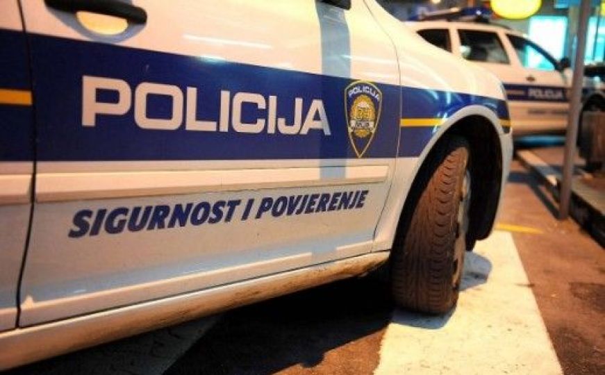 Stravična nesreća u Hrvatskoj: Poginuo Mostarac, četvero u životnoj opasnosti