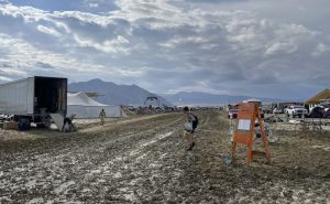 Nastavlja se katastrofa na kultnom festivalu Burning Man: Jedna osoba preminula