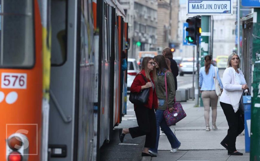 Sarajevski tramvaj opet vozi puni krug: Pogledajte šta smo zabilježili jutros
