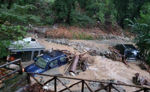 Haos u Grčkoj: Uvedena zabrana kretanja zbog nevremena, objavljeni i dramatični snimci