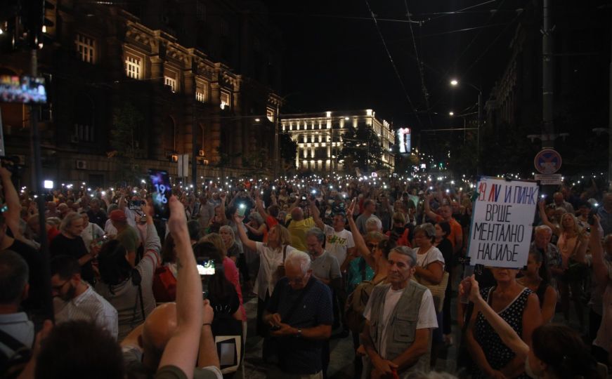 Građani se 19. put okupili na protestu "Srbija protiv nasilja"