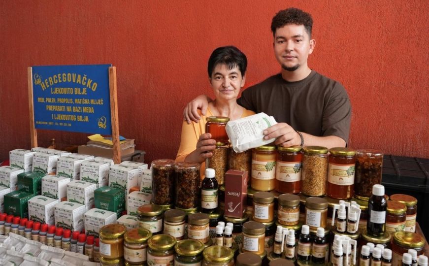 Priče s naše pijace: Priča o ljubavi, medu i ljekovitom bilju