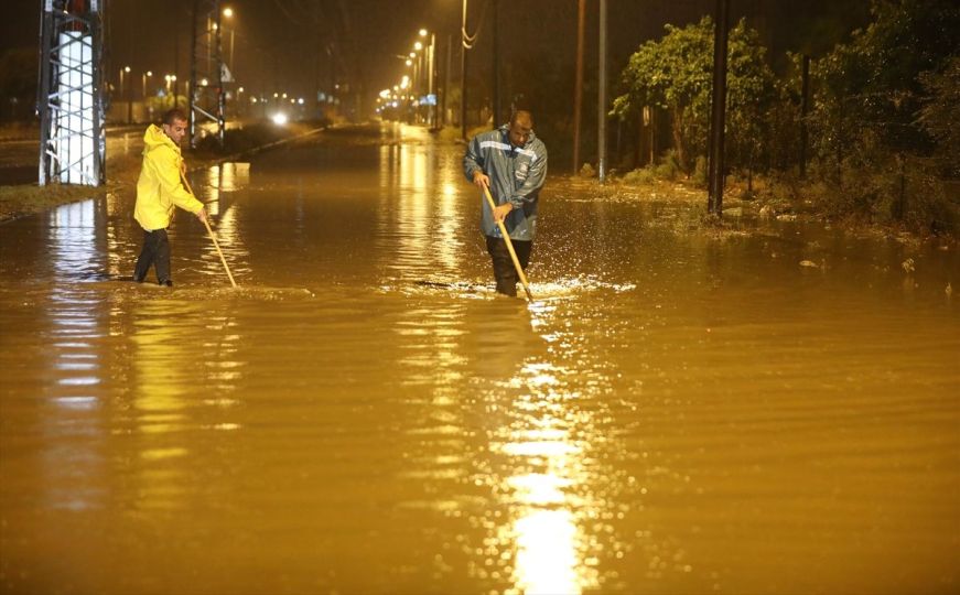 Oluja Daniel nastavlja praviti štete: Zahvatila područje Palestine, veliki broj kuća poplavljeno