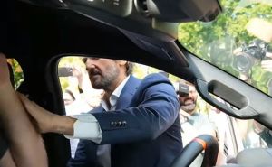 Sukobili se bivši premijer i bivši ministar, razdvajala ih policija