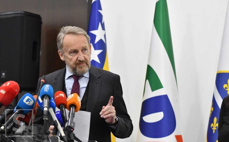 SDA traži da Komšić i Bećirović organizuju sastanak: "Neophodan odgovor probosanskih stranaka"