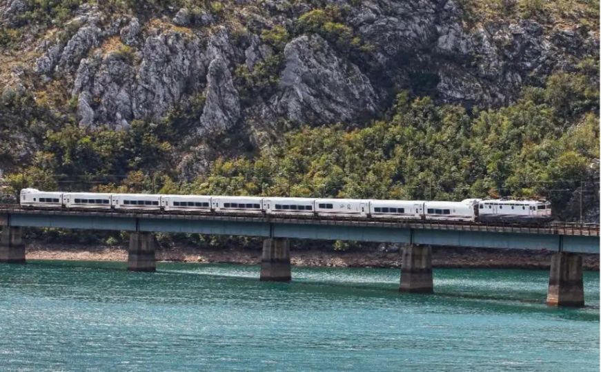 Najavljena nova željeznička linija u BiH: Evo kada će krenuti vozovi iz Vareša prema Pločama