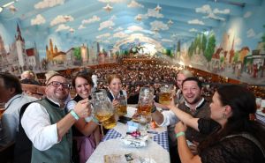 Počinje Oktoberfest: Evo koliko će koštati pivo na poznatom festivalu