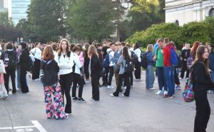 Edukacija o genocidu: Sarajevski srednjoškolci otputovali u Srebrenicu