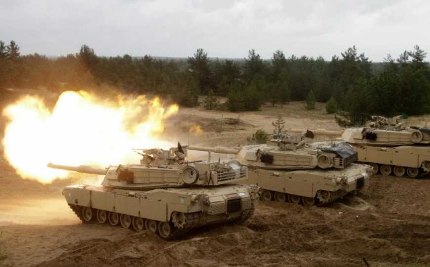 Ministar odbrane SAD-a: Tenkovi Abrams uskoro stižu u Ukrajinu