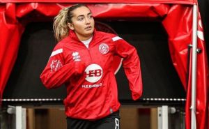 U 27. godini preminula poznata nogometašica