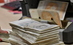 U BiH najviše zarađuju direktori, plate idu u nebesa: Evo ko najmanje zarađuje