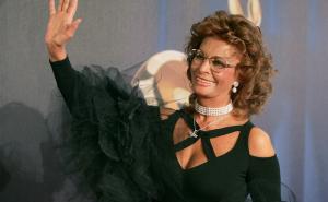 Sophia Loren pretrpila strašne povrede pa hitno operisana: Oporavak će biti dug