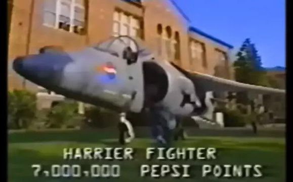 Čovjek tužio Pepsi jer mu nisu uručili borbeni avion, a onda je napravio grešku života