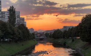 Kada Sarajevo tone u noć: Čarobni prizori zalaska sunca na nebu iznad olimpijskog grada