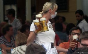 Nijemci bježe od ovog posla: Znate li koliko zarađuju konobari u Njemačkoj?