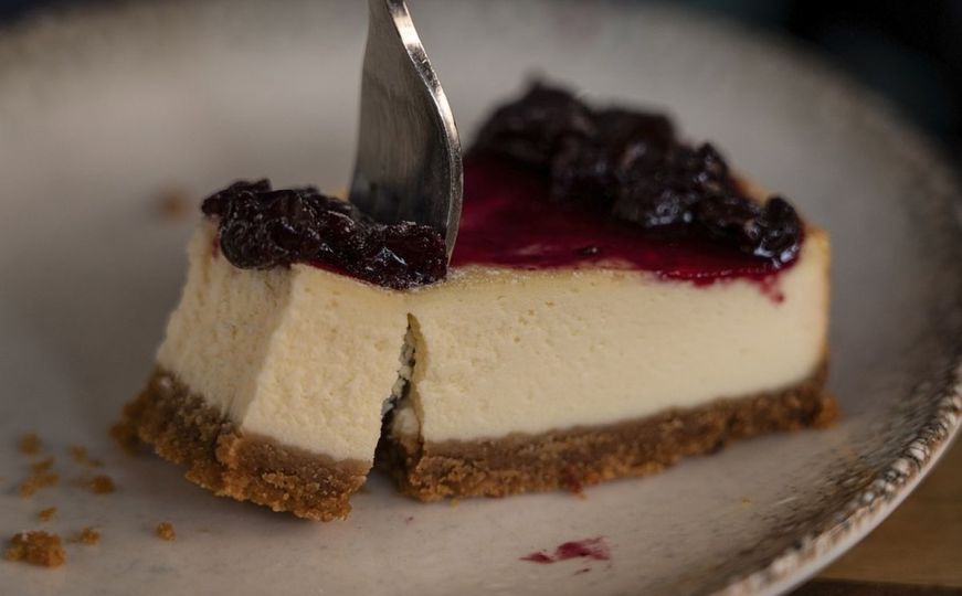 Jednostavno, brzo i ukusno: Recept za cheesecake od samo pet sastojaka