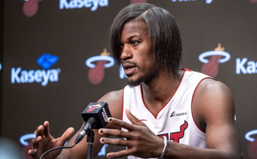 Jimmy Butler šokirao fanove novom frizurom, društvene mreže 'gore' o imidžu košarkaša
