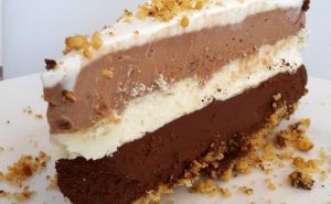 Brza i jednostavna priprema - bez pečenja: Kremasta torta s tri vrste čokolade