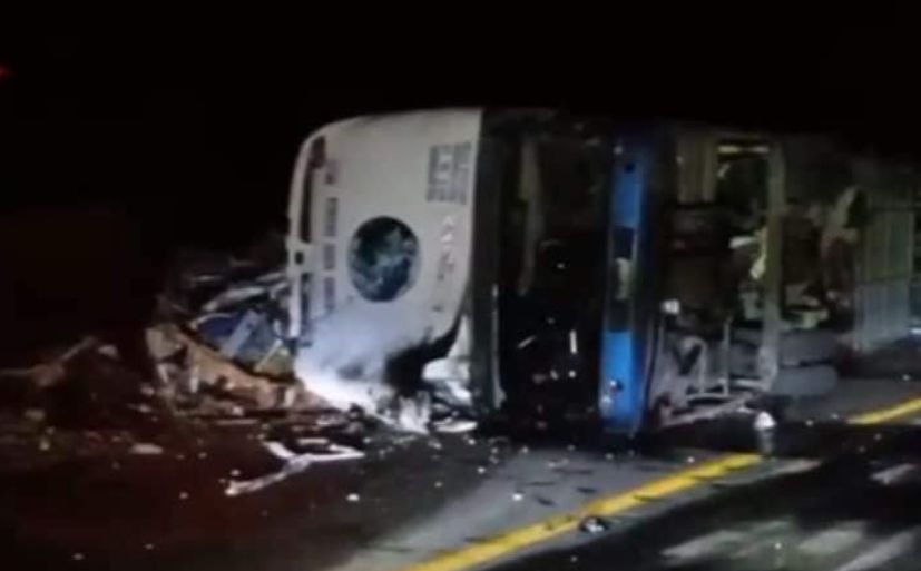 Strašna nesreća u Meksiku: Najmanje 17 poginulih u prevrtanju autobusa