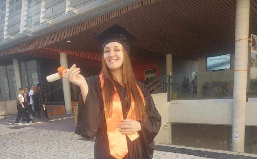 Mirha Ahmetović: Od djevojčice iz Kladnja s velikim snovima do magistrice prava u Francuskoj