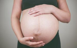 Šta trudnice ne smiju jesti i piti? Doktori upozoravaju da je ovo strogo zabranjeno