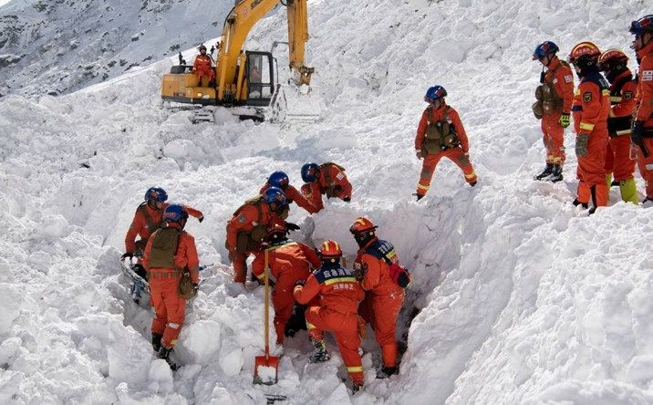 Drama na Tibetu: Lavine usmrtile planinarku iz SAD-a i njenog vodiča, ima i nestalih