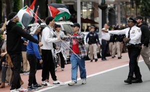Haos na ulicama New Yorka, sukobili se izraelski i palestinski demonstranti: "Otpor je opravdan"