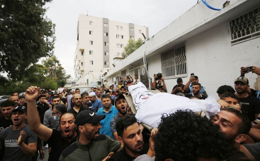 U izraelskim napadima u Gazi ubijeno 493 Palestinaca