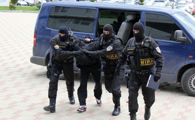 Akcija SIPA-e: Zbog krivičnog djela krijumčarenje ljudi uhapšene četiri osobe