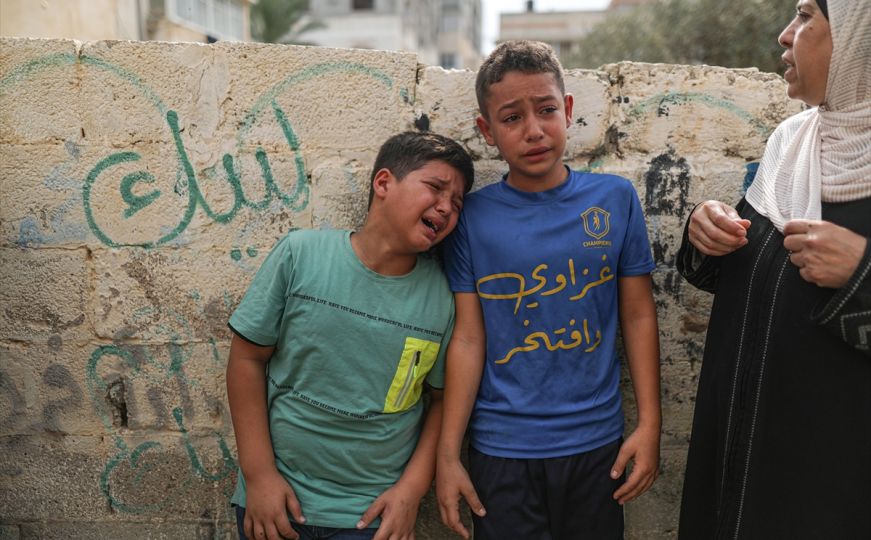 Počela je opsada Gaze: Granatirani izbjeglički kampovi, ambulantna kola, stambene zgrade...