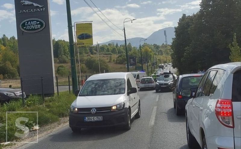 Saobraćajna nesreća u Sarajevu: Jedna osoba povrijeđena