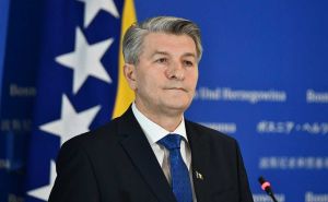 Šemsudin Mehmedović poručio SDA: "Neka vam je sretno sa doživotnim predsjednikom!"